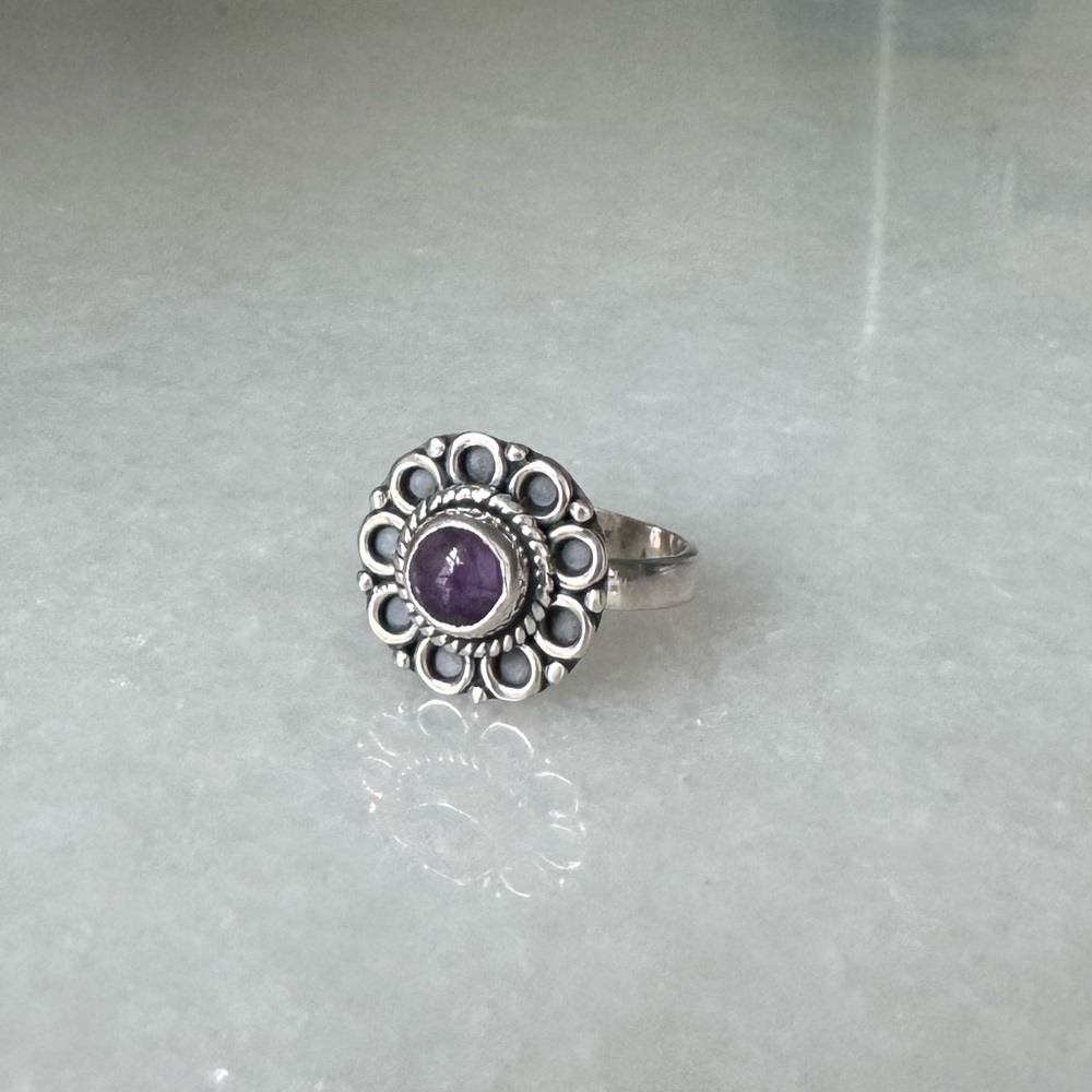 NWOT Sundance Dusky Daisy Ring, Amethyst, Sterling Silver